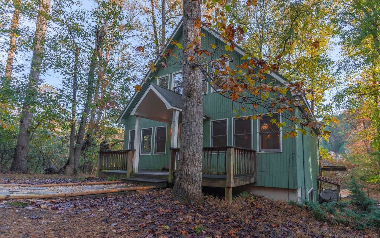 688 Navaho Way - Photo 1