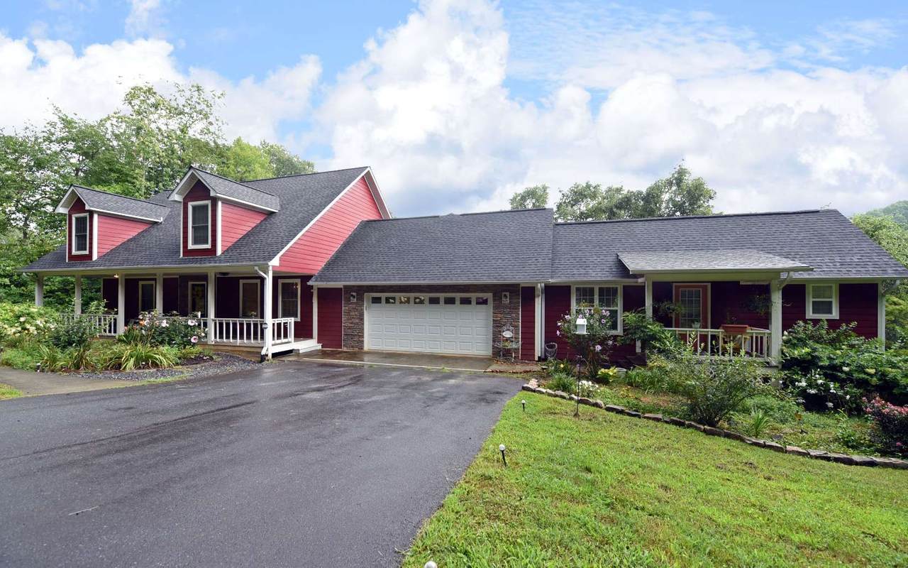 2689 Dune Road - Photo 1