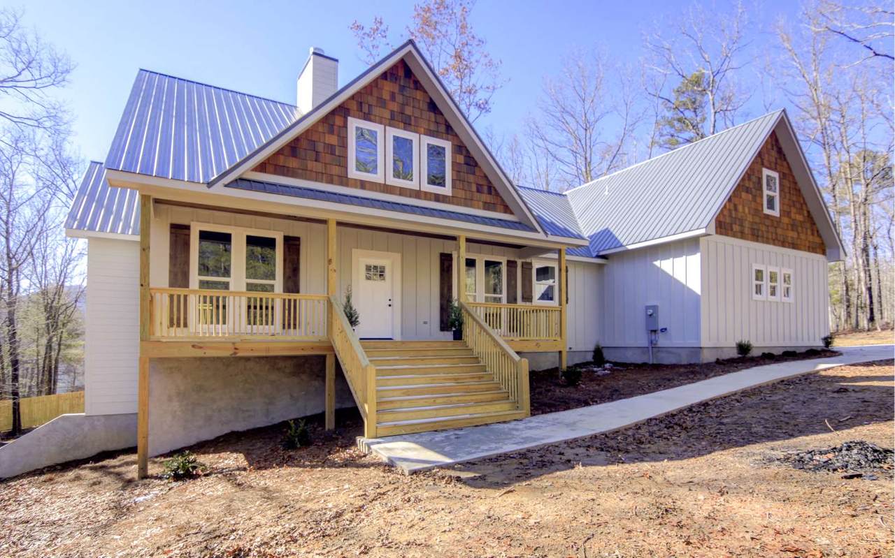 124 Delta Way - Photo 1