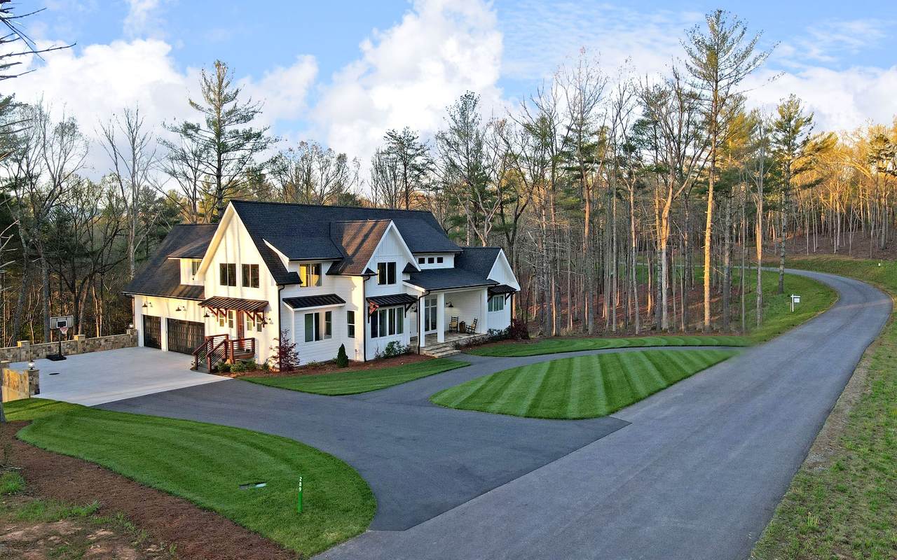 289 Oakwood Way - Photo 1