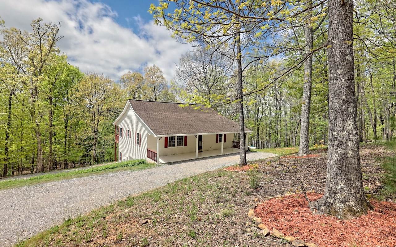 223 Sunny View Dr - Photo 1