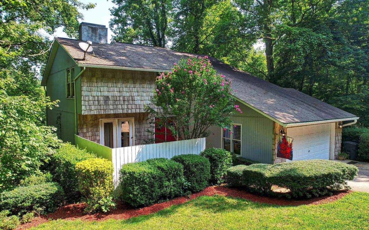 476 Golf Course Circle - Photo 1