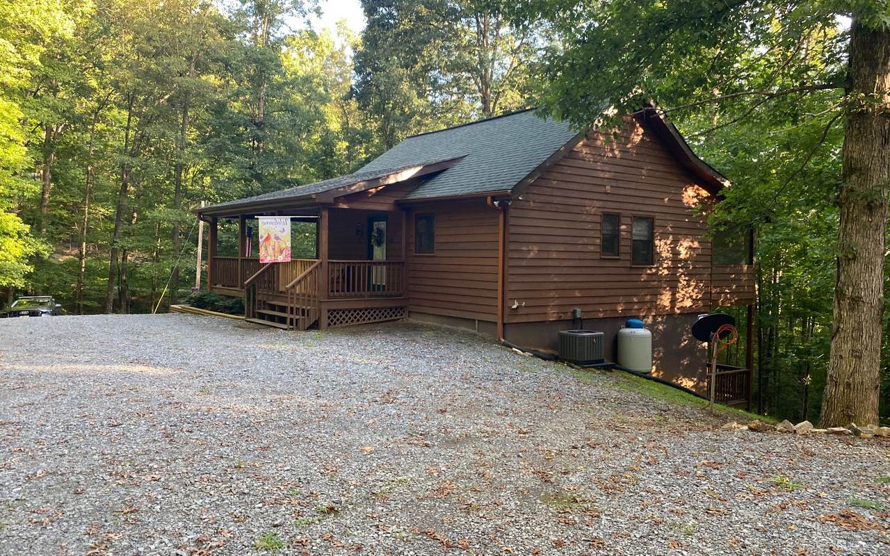 133 Deer Hunter Road - Photo 1