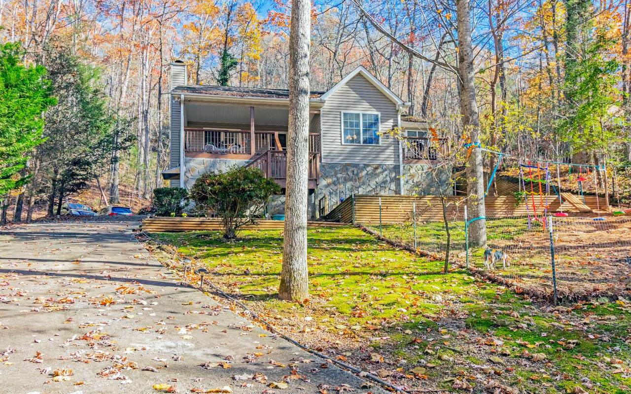 4265 White Oak Dr - Photo 1