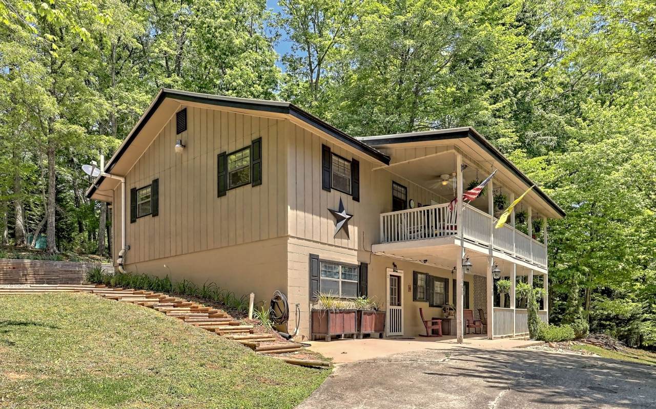 222 West Hills Dr - Photo 1