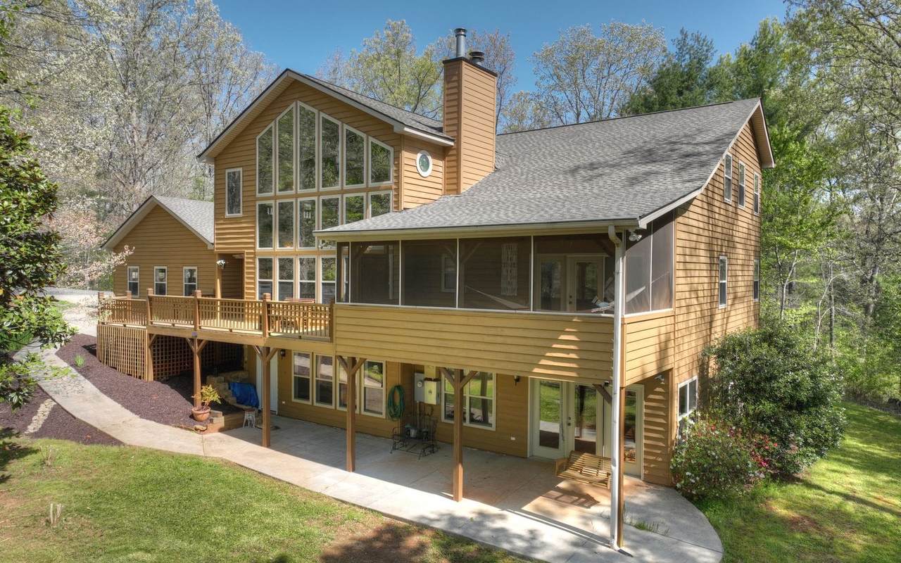 1131 Pine Ridge Rd - Photo 1