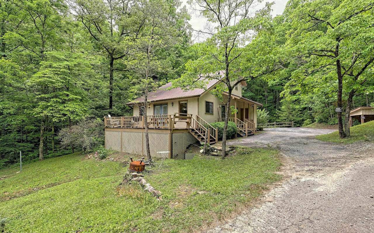 185 Washington Ln - Photo 1