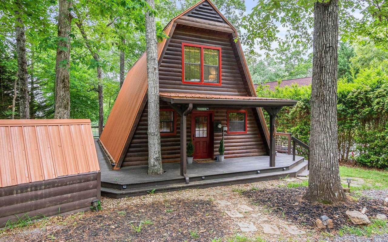 144 Lake Cove Circle - Photo 1