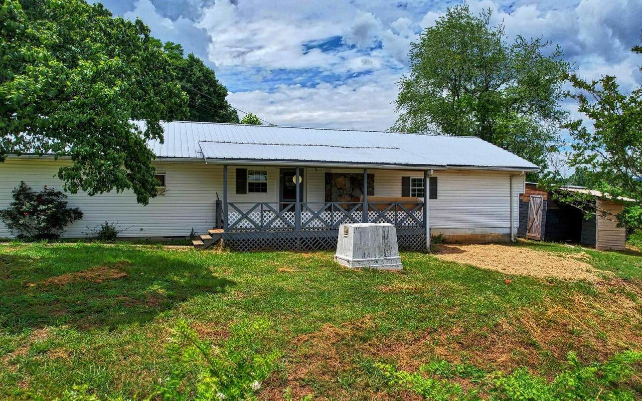 6427 Gainesville Hwy - Photo 1