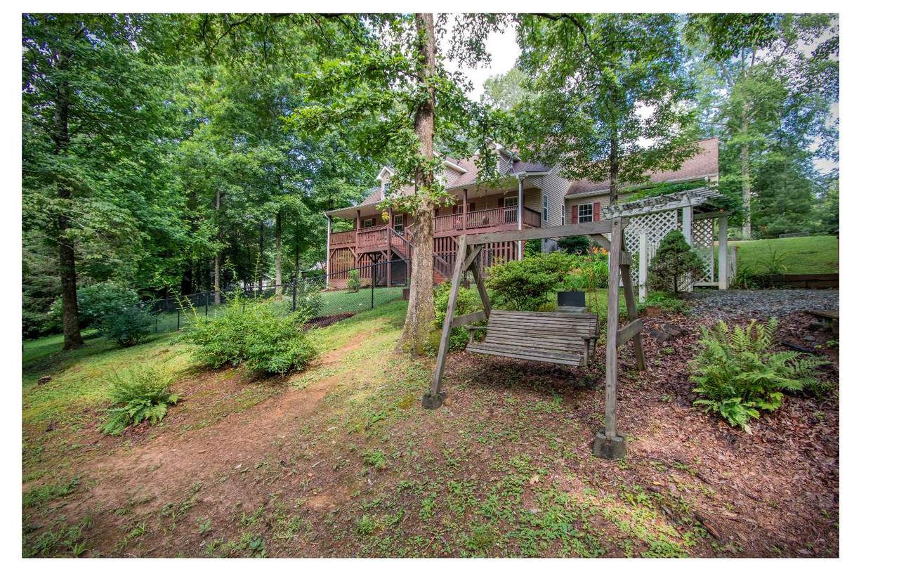 149 Four Paws Lane - Photo 1