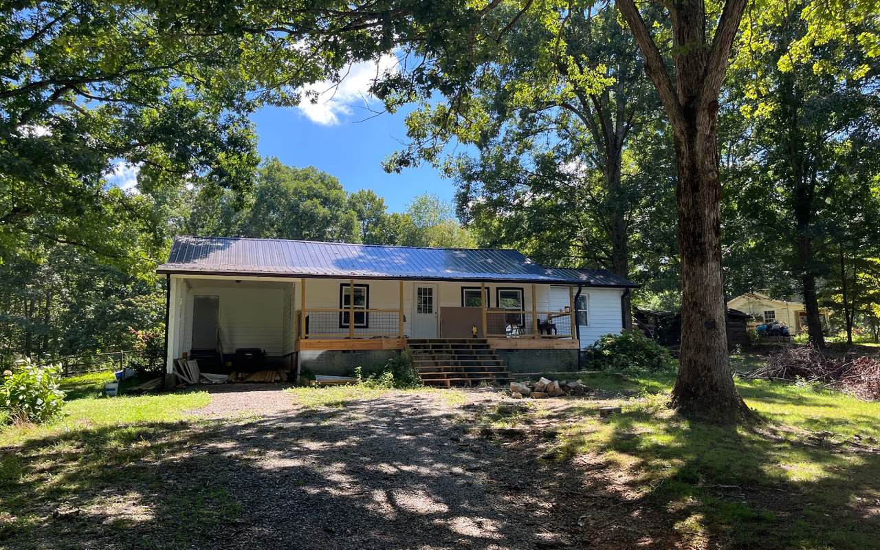 1721 Lickskillet Circle - Photo 1