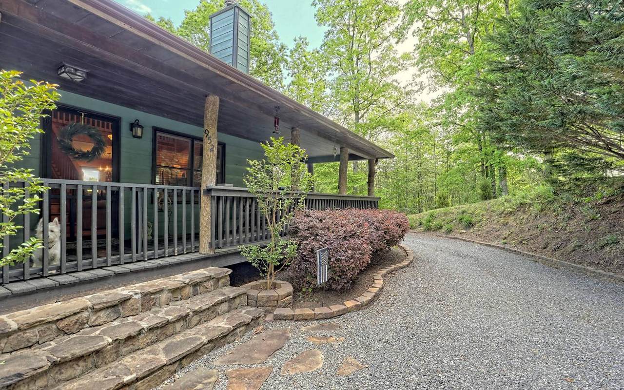 952 Conners Ridge Rd - Photo 1