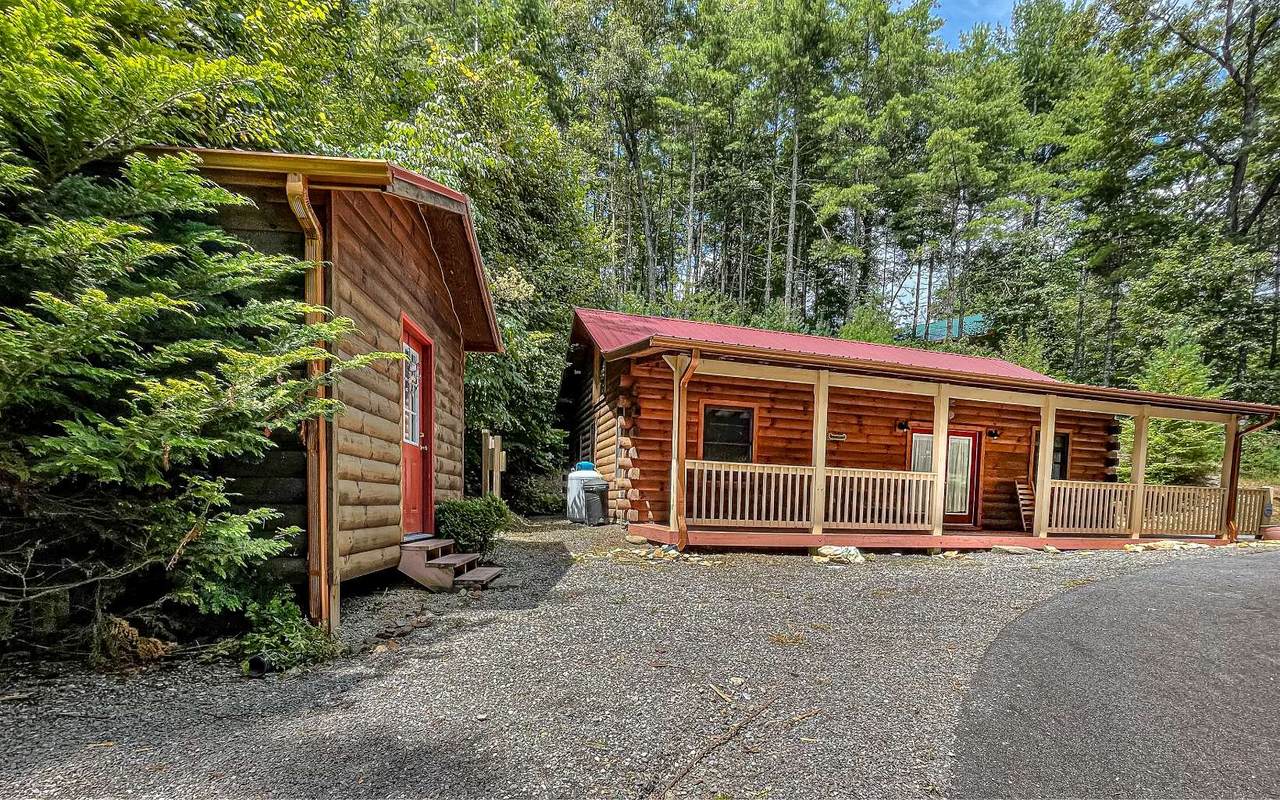 230 Laurelwood Circle - Photo 1