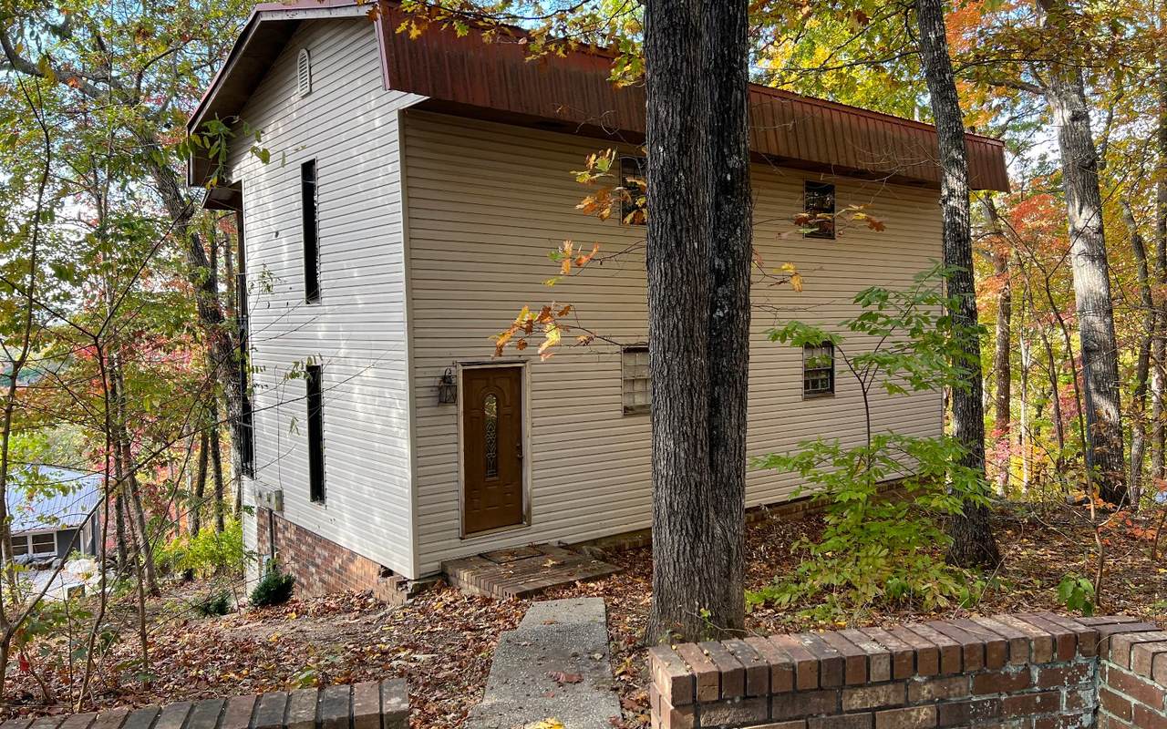 128 Manor Drive - Photo 1