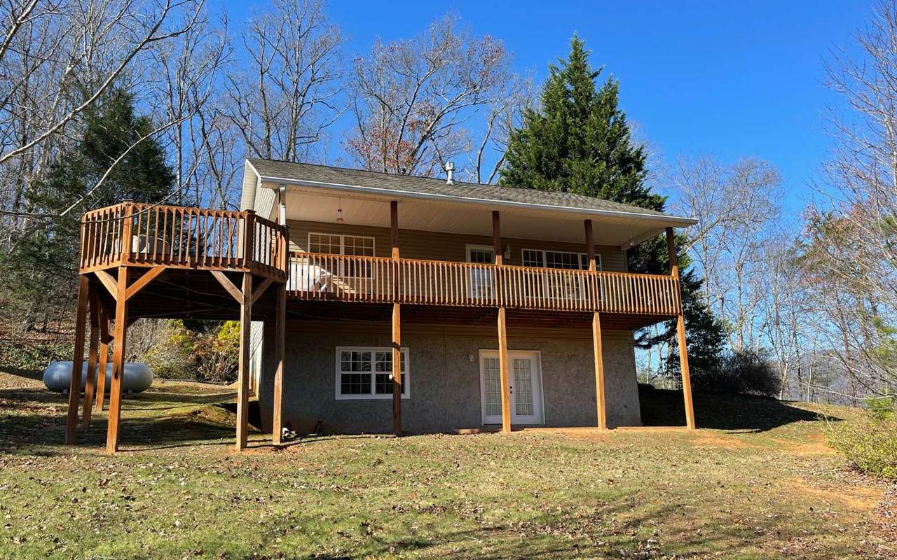 245 Anns Lane - Photo 1