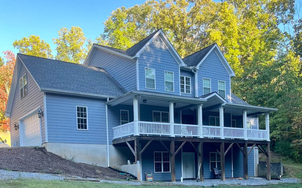 208 Lazy Canyon Ln - Photo 1