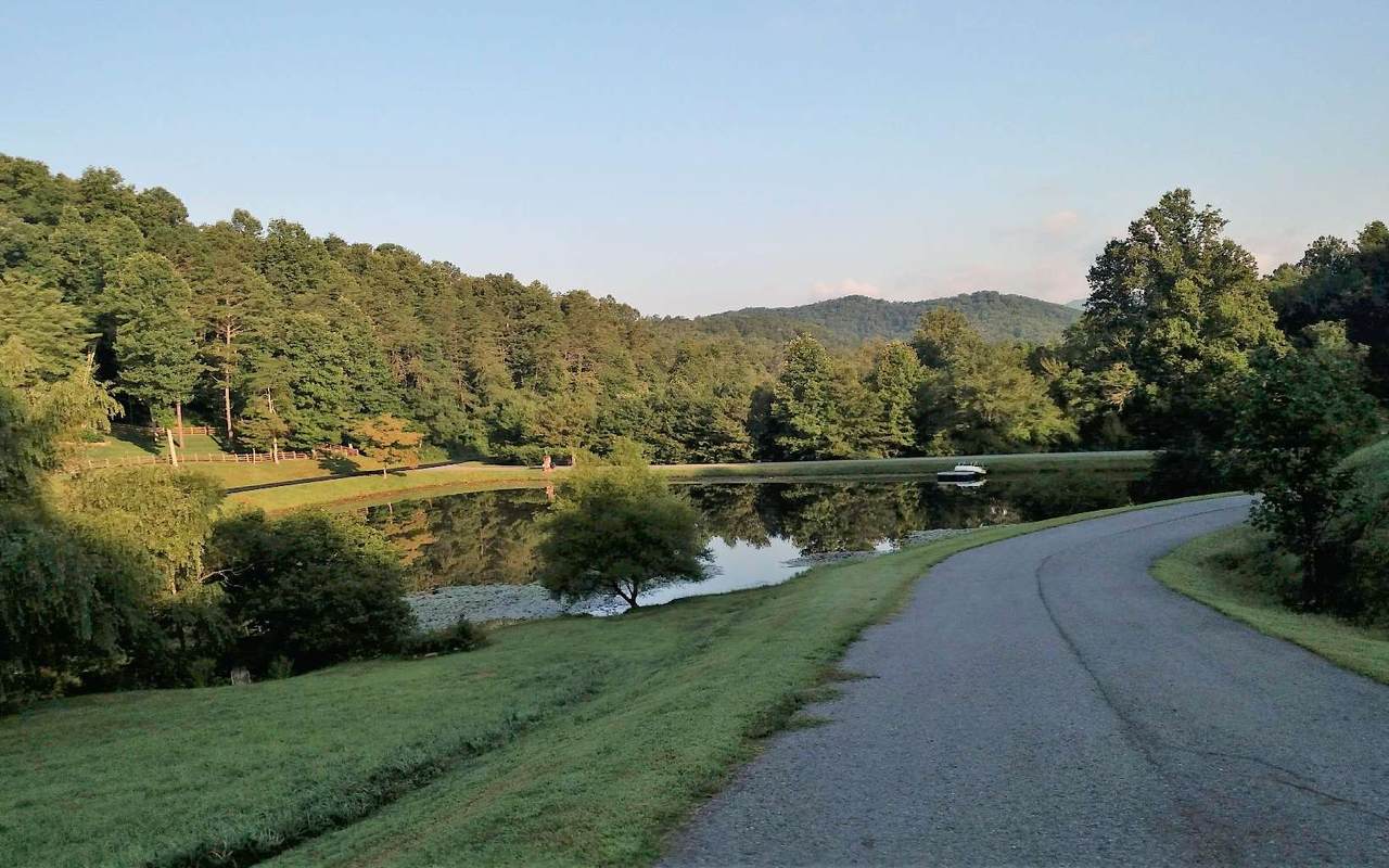 https://bt-photos.global.ssl.fastly.net/negeorgia/1280_boomver_1_328624-2.jpg