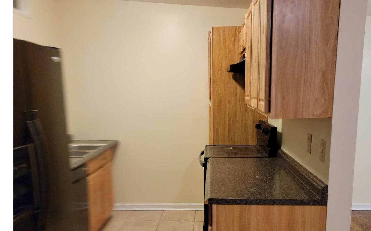 423 Ballewtown Road - Photo 1