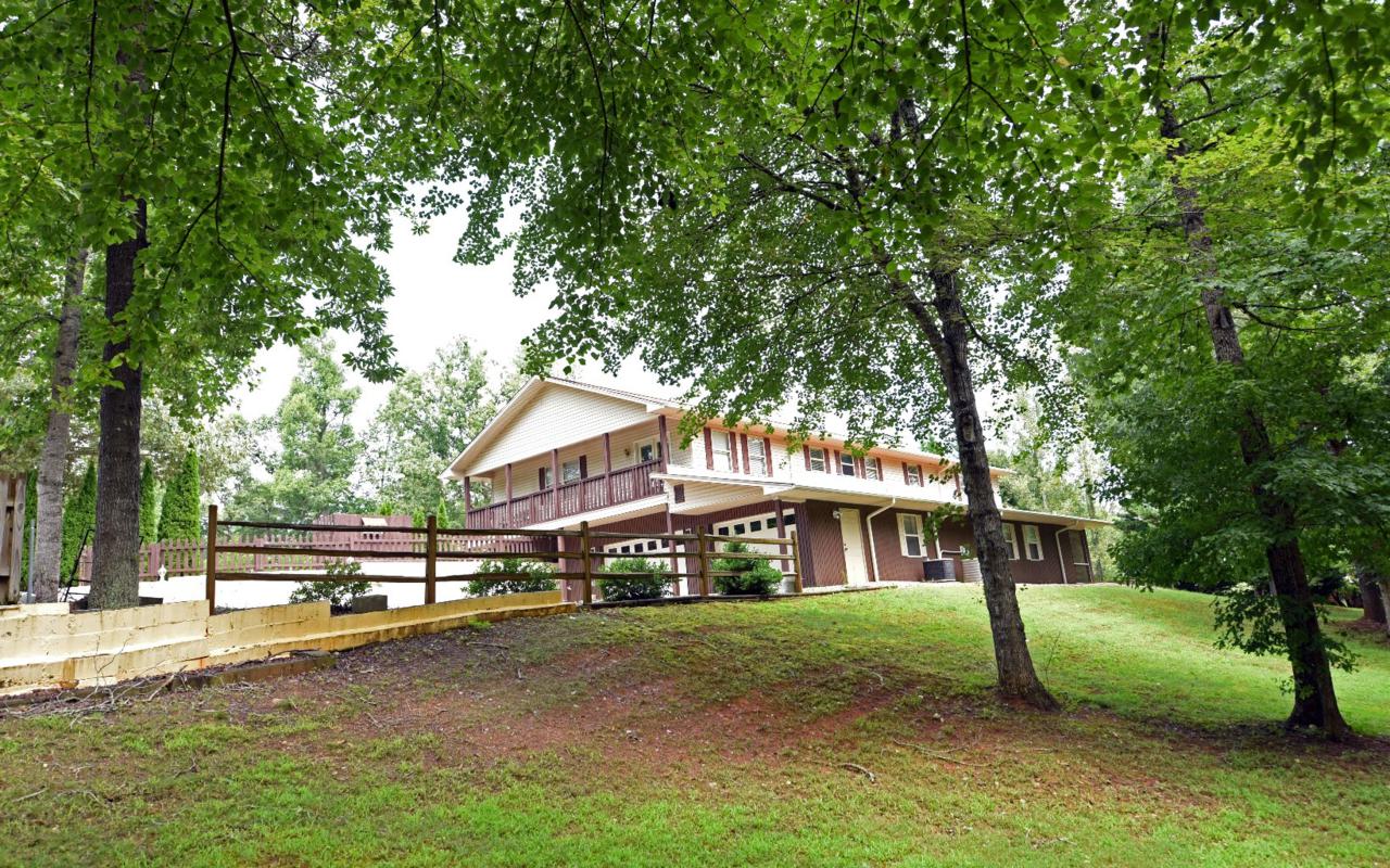 60 Fall Ln - Photo 1