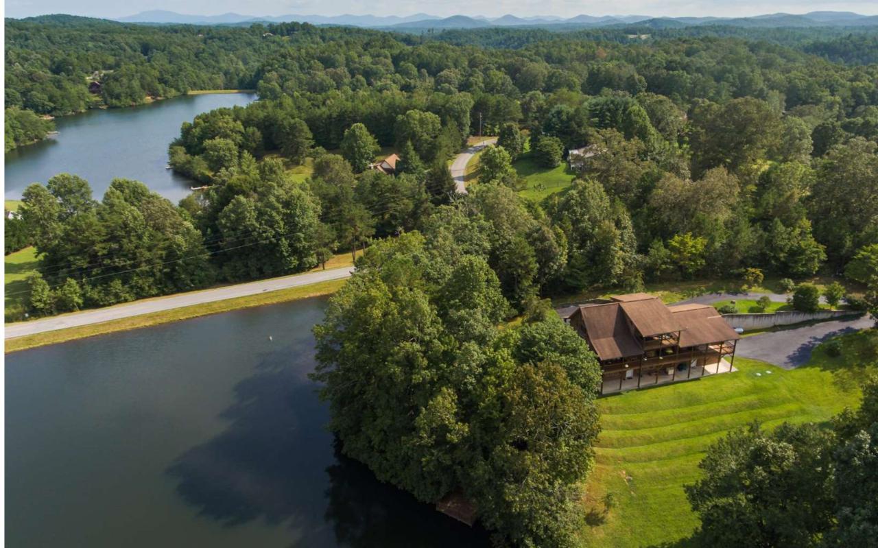 4 Mountain Wood Dr - Photo 1