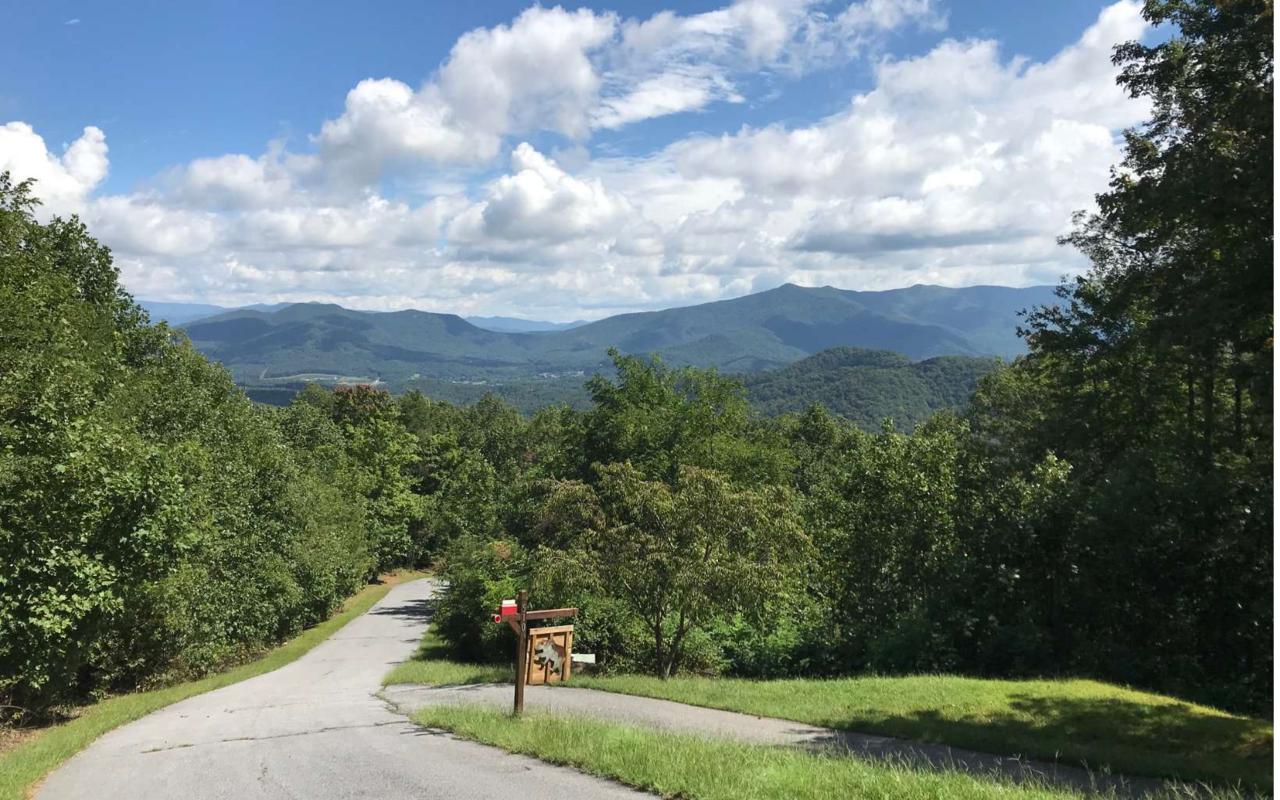 24/25 Overlook At Y.H. - Photo 1