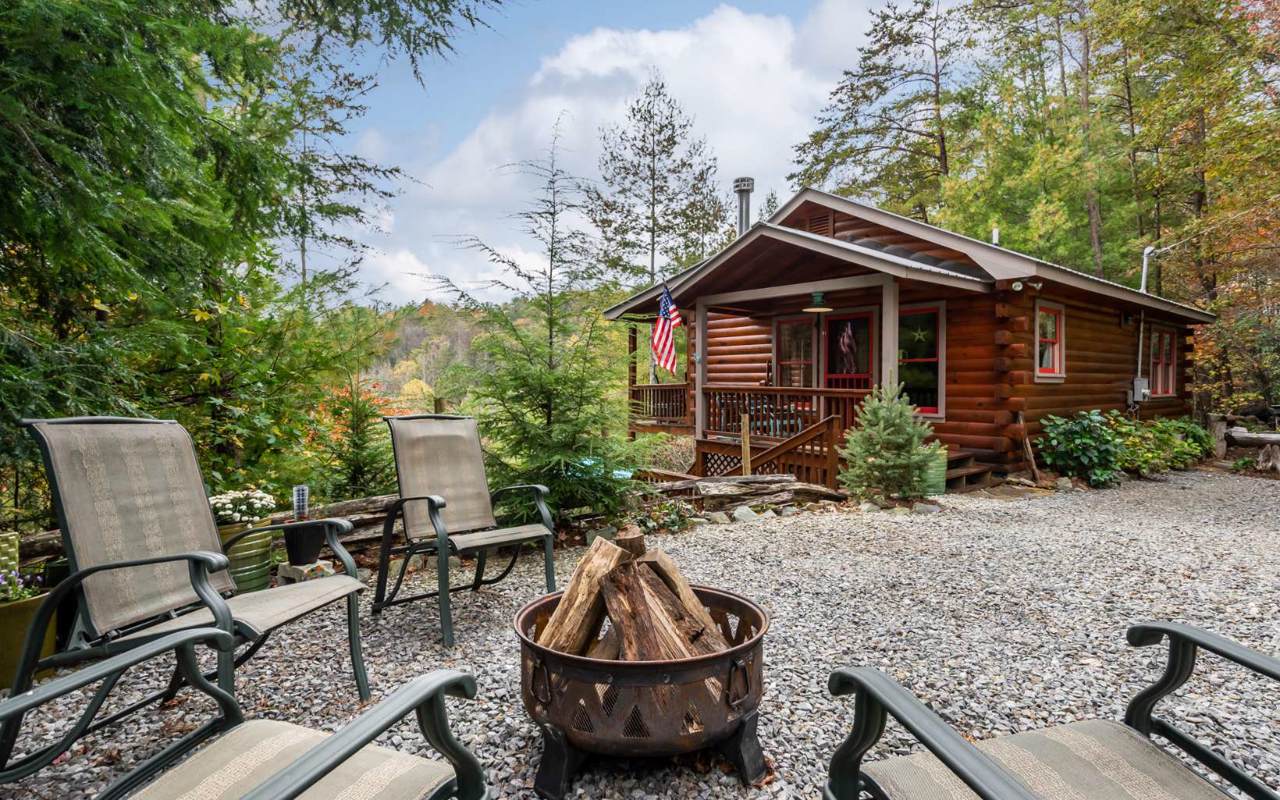 152 Brittany Lane - Photo 1