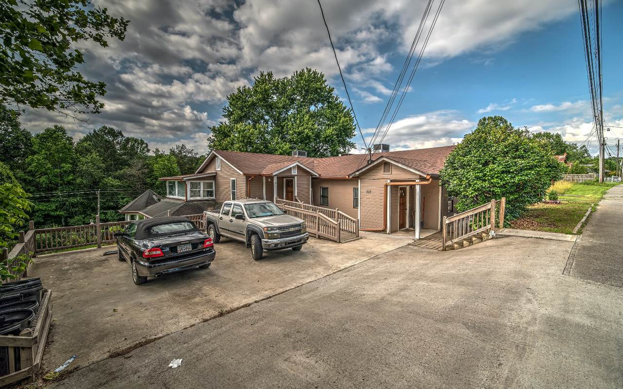 205 E. Second Street - Photo 1