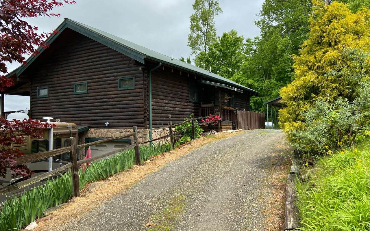 107 Tucker Drive - Photo 1