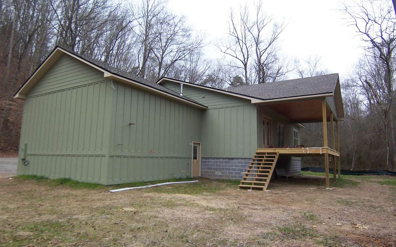 655 Davis Rd - Photo 1