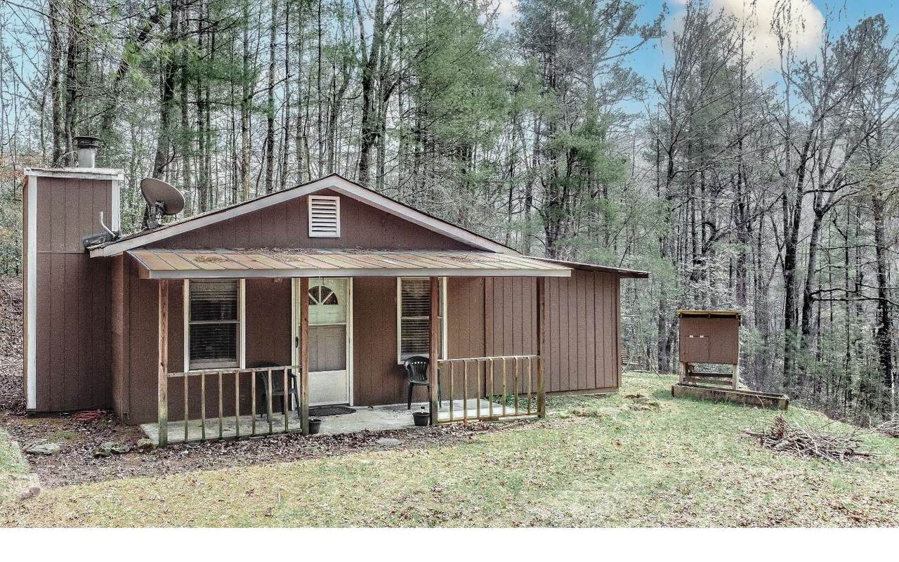 69 Meadowbrook Ln - Photo 1