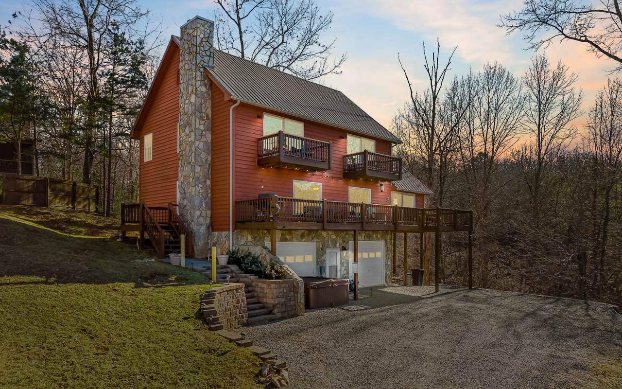 271 Zane Dr - Photo 1