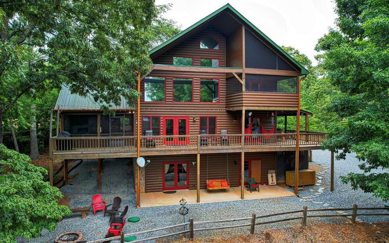 363 Crestview Drive - Photo 1
