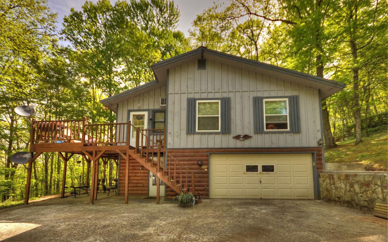 199 Highland Circle - Photo 1