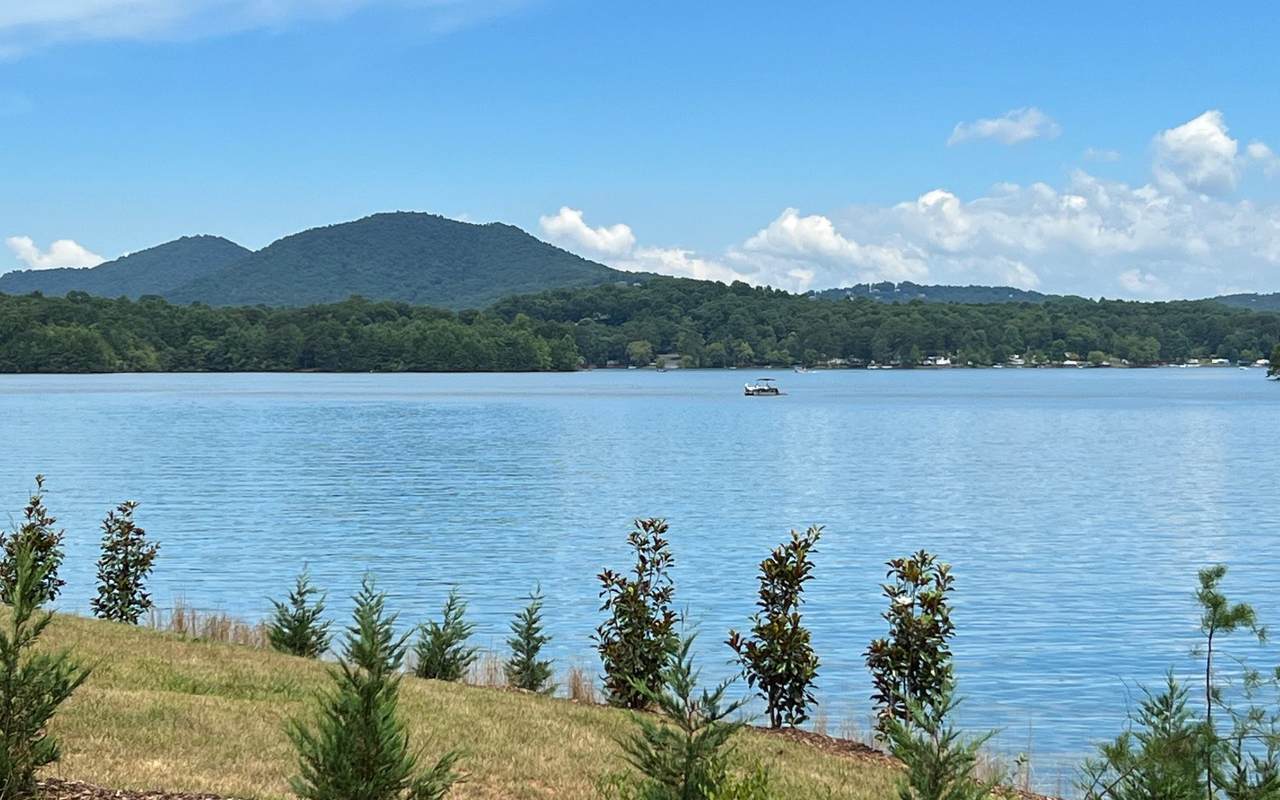 2530 Lakefront Point - Photo 1