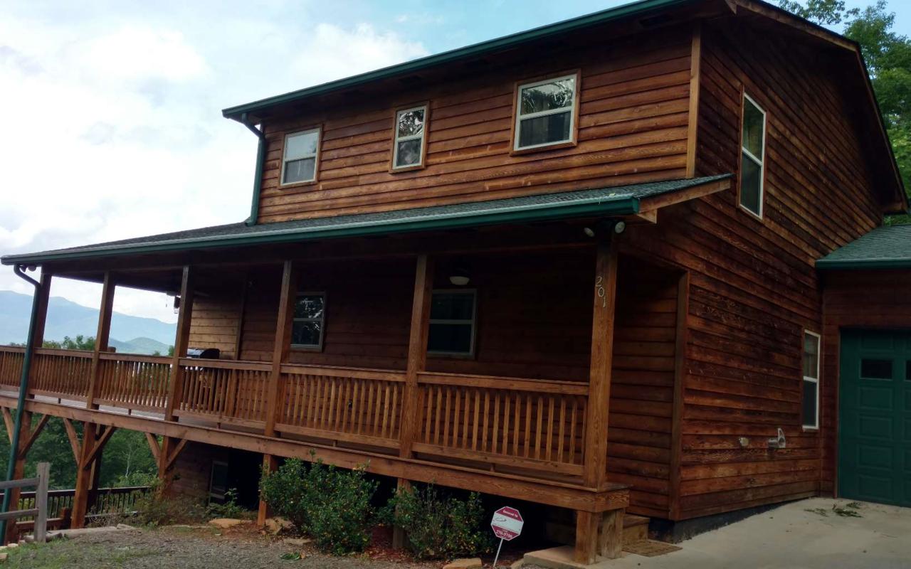 201 North View Circle - Photo 1