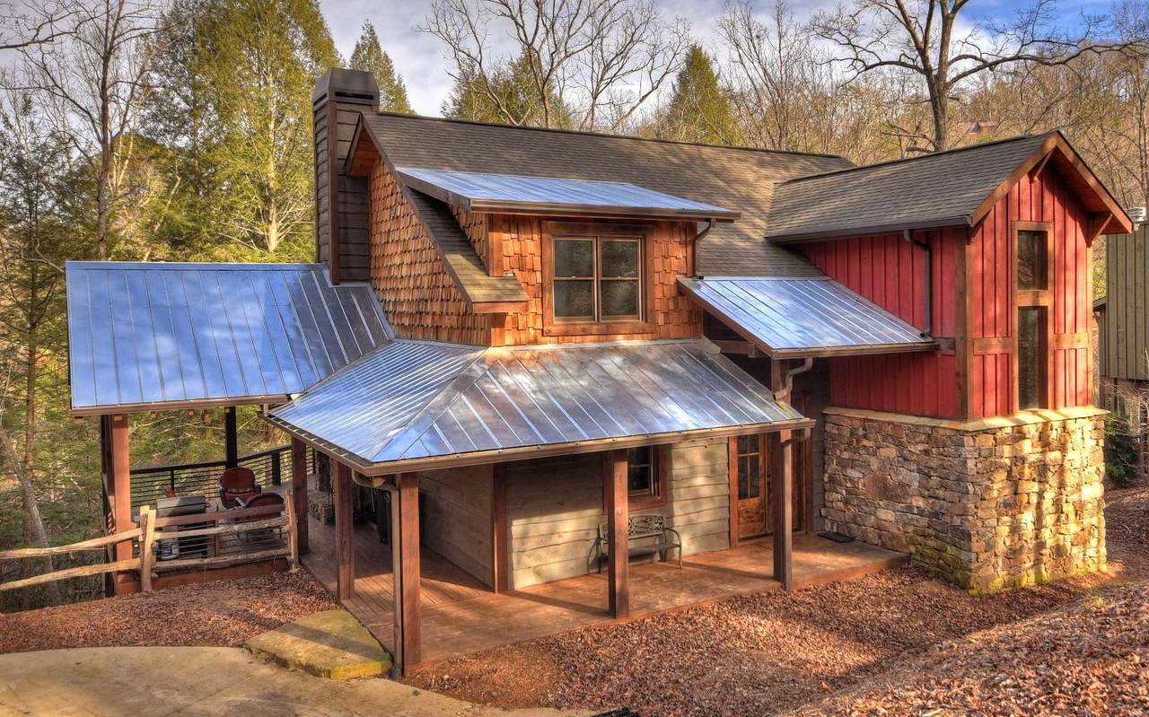 1437 Cherokee Lane - Photo 1