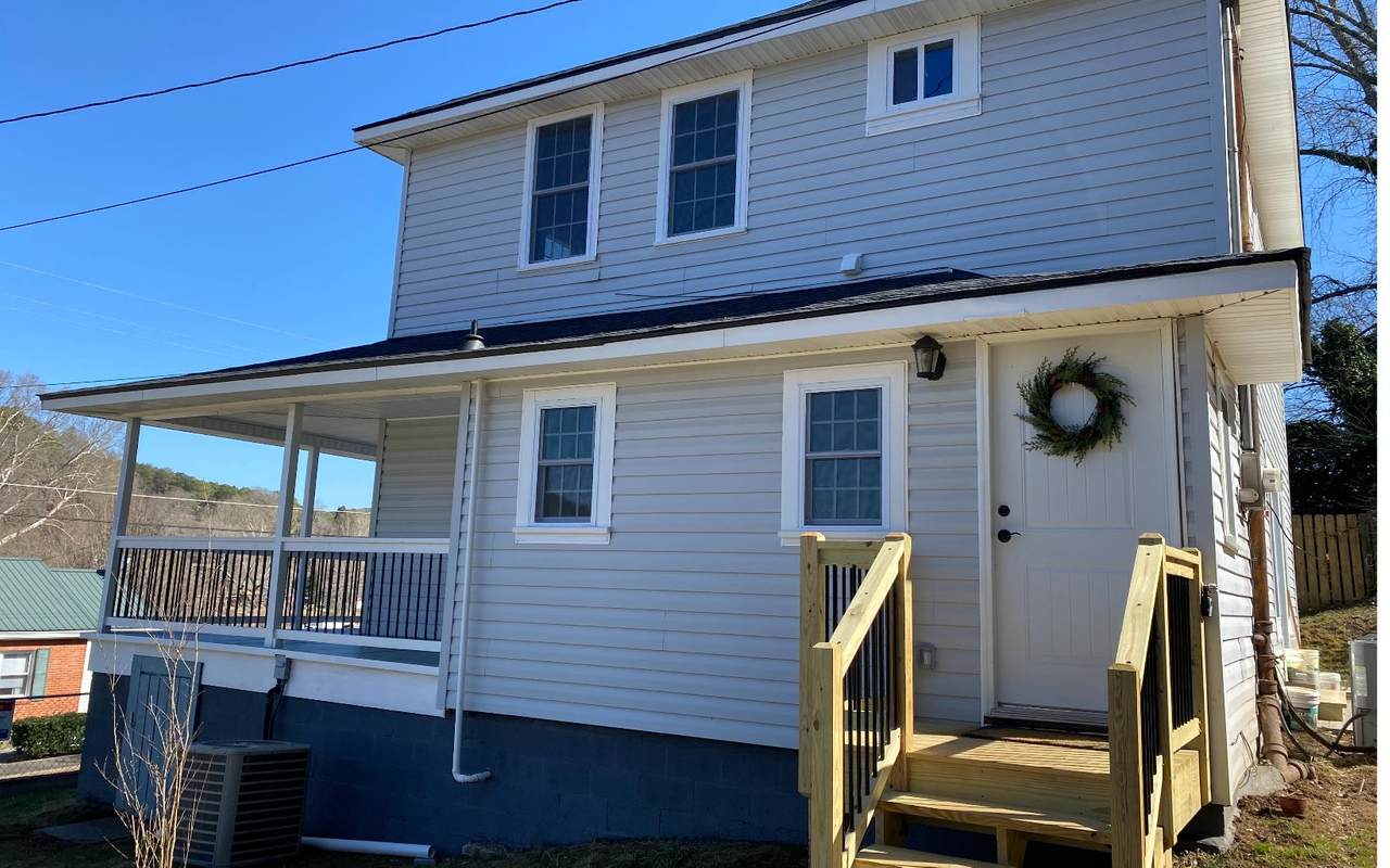144 East Tennessee Ave. - Photo 1