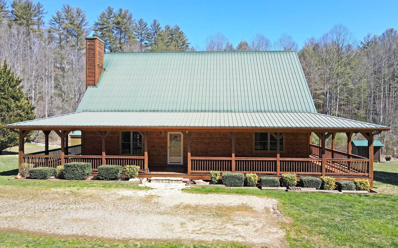 1140 Coopers Creek Road - Photo 1