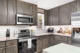 1612 Lakeview Dr - Photo 9