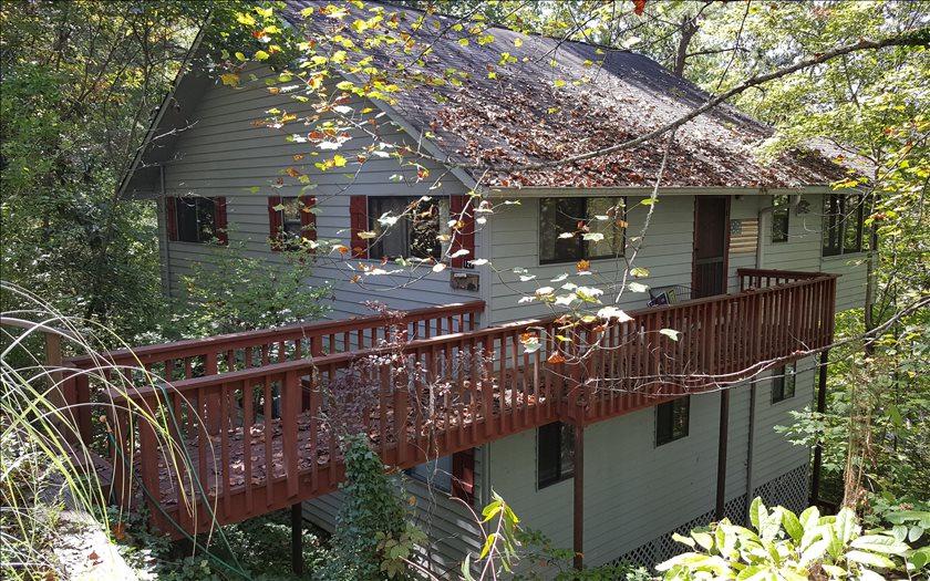121 Lakeview Dr - Photo 1
