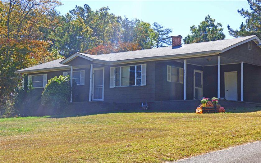484 Salem Road - Photo 1
