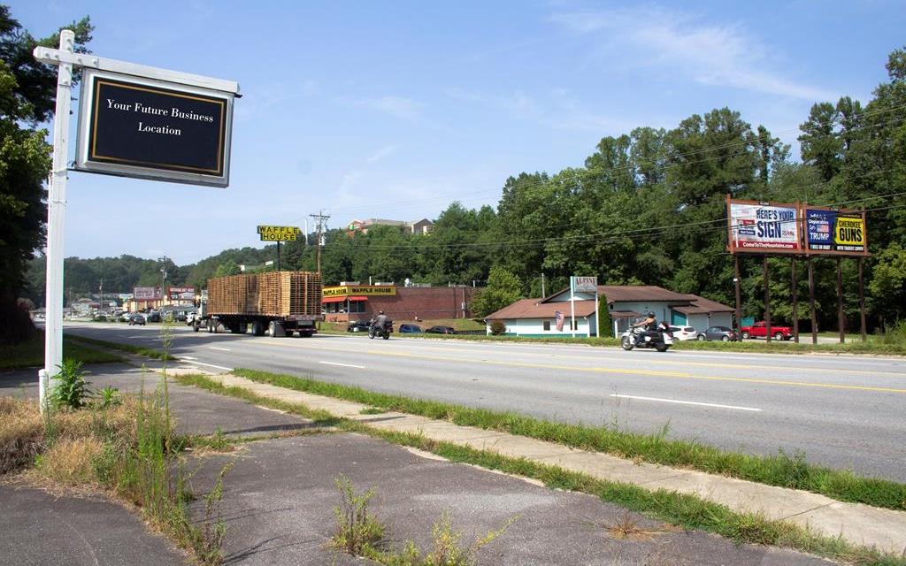 909 Us Hwy 64 - Photo 1