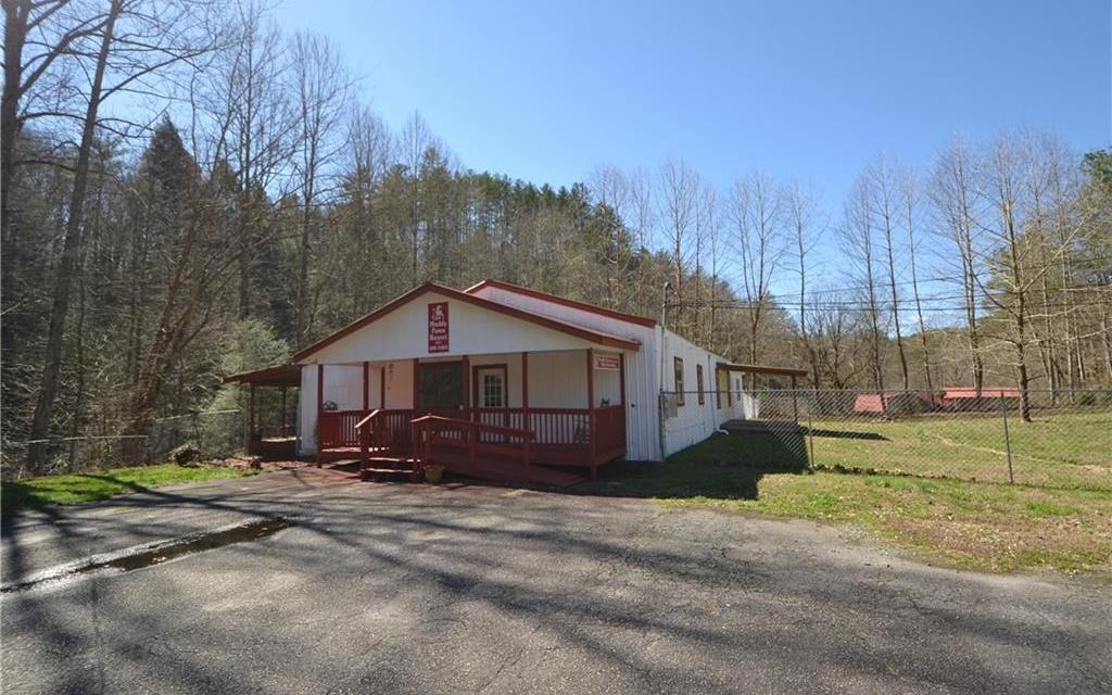 3875 Tails Creek Rd - Photo 1