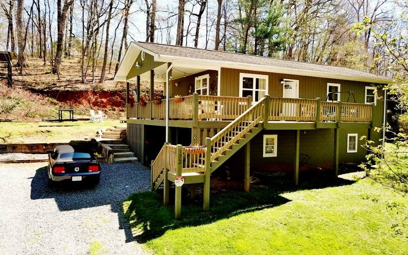 172 Tucker White Hollow - Photo 1 172 Tucker White Hollow - Photo 1