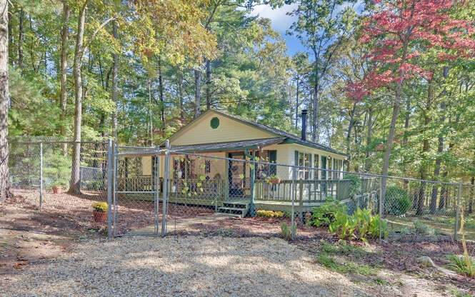 302 Burns Dr - Photo 1