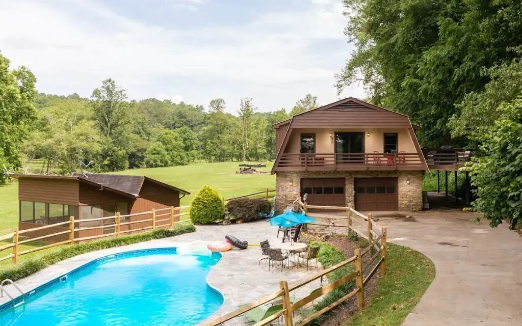 2521 Mountaintown Rd - Photo 1