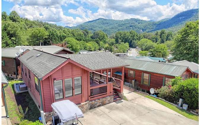 83 Falls View Dr - Photo 1
