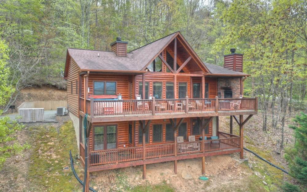 437 Spruce Circle - Photo 1