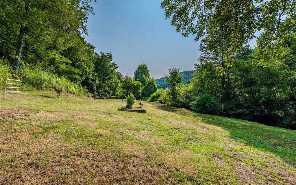 26 Old Hollow Road - Photo 1
