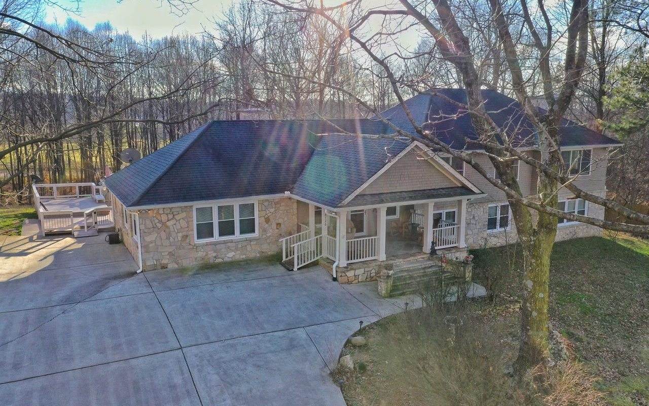 8726 Hwy 52 E - Photo 1